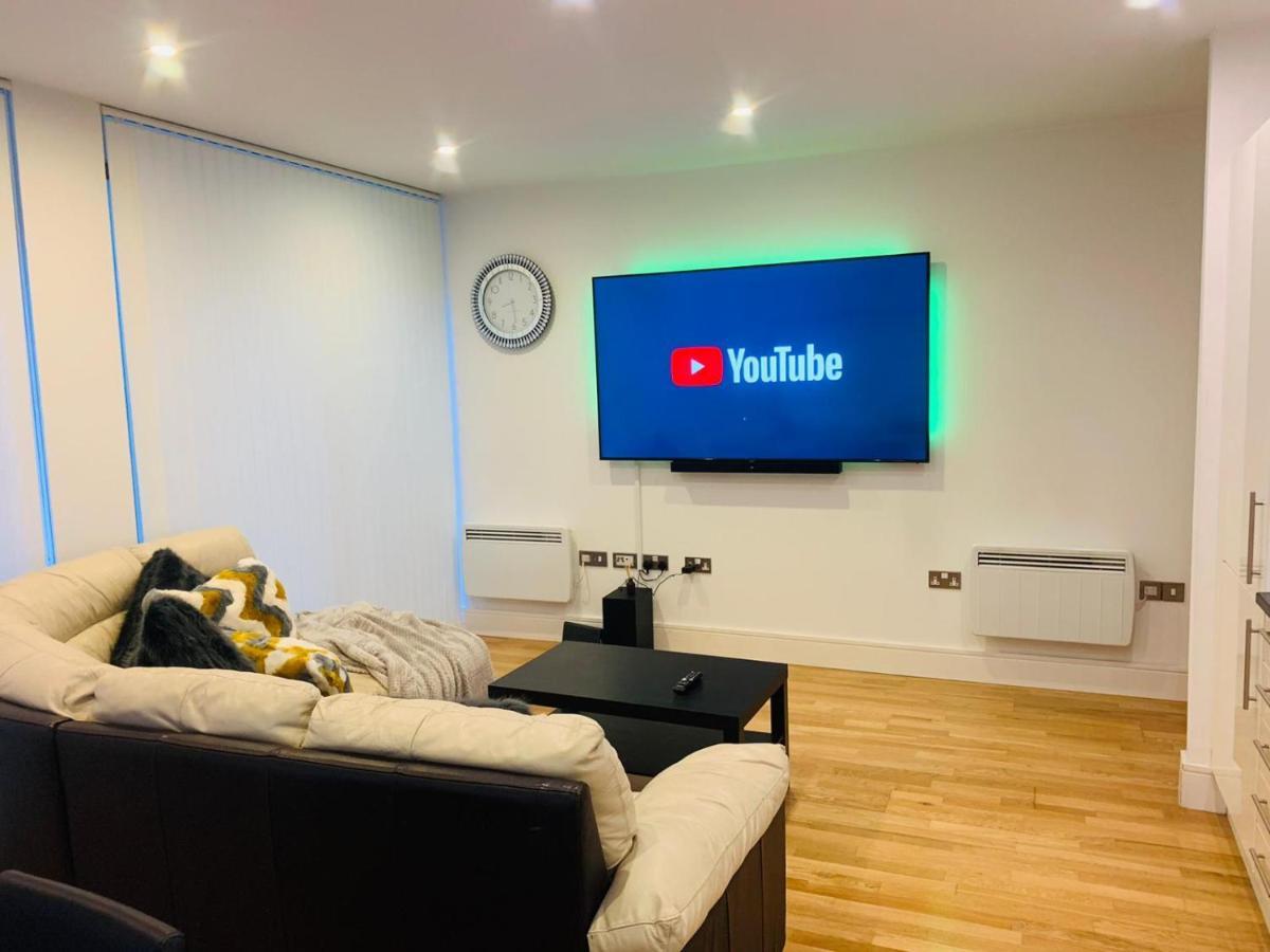 Canary Wharf View Apartments Лондон Екстер'єр фото