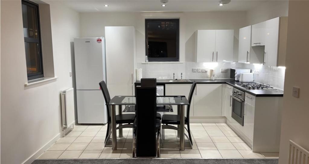Canary Wharf View Apartments Лондон Екстер'єр фото
